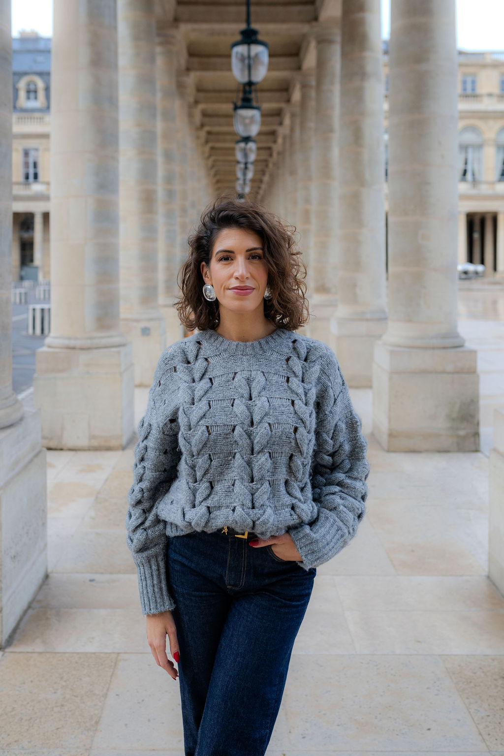 Portrait de dirigeant à Paris : entre prestige des lieux d'exception et authenticité des bureaux.