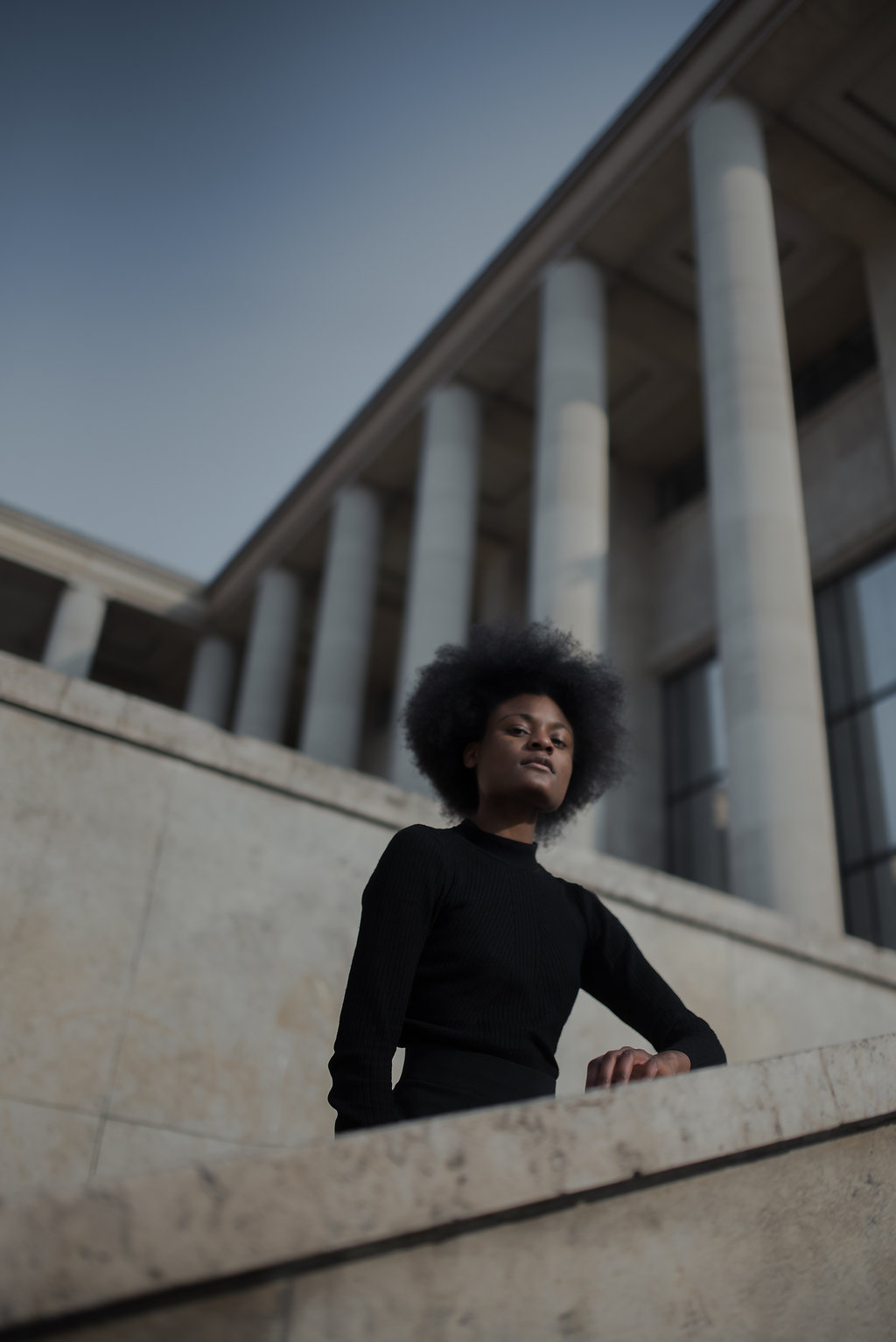 Portrait mode et graphique en extérieur à paris 