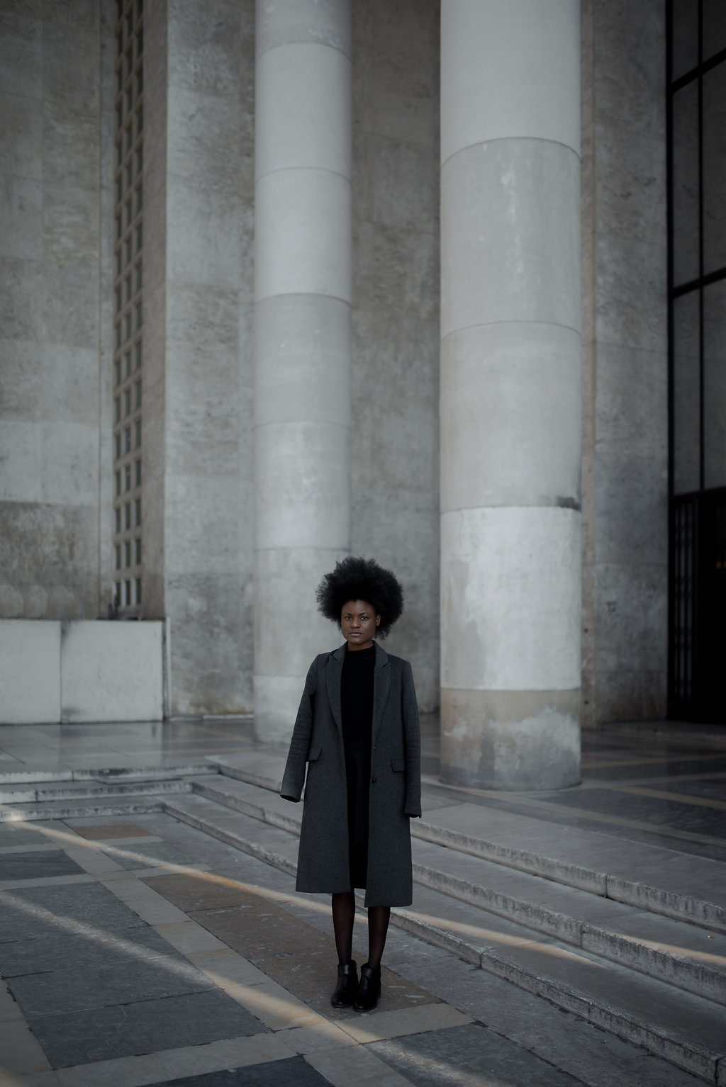 ambiance graphique pour un shooting de prêt-à-porter à Paris