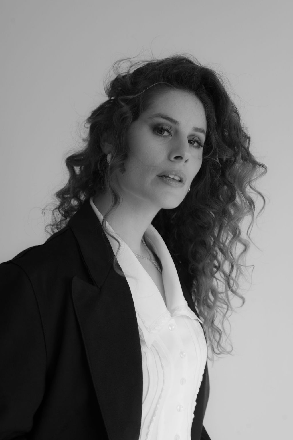 Séance portrait en noir et blanc lors d'une shooting à paris