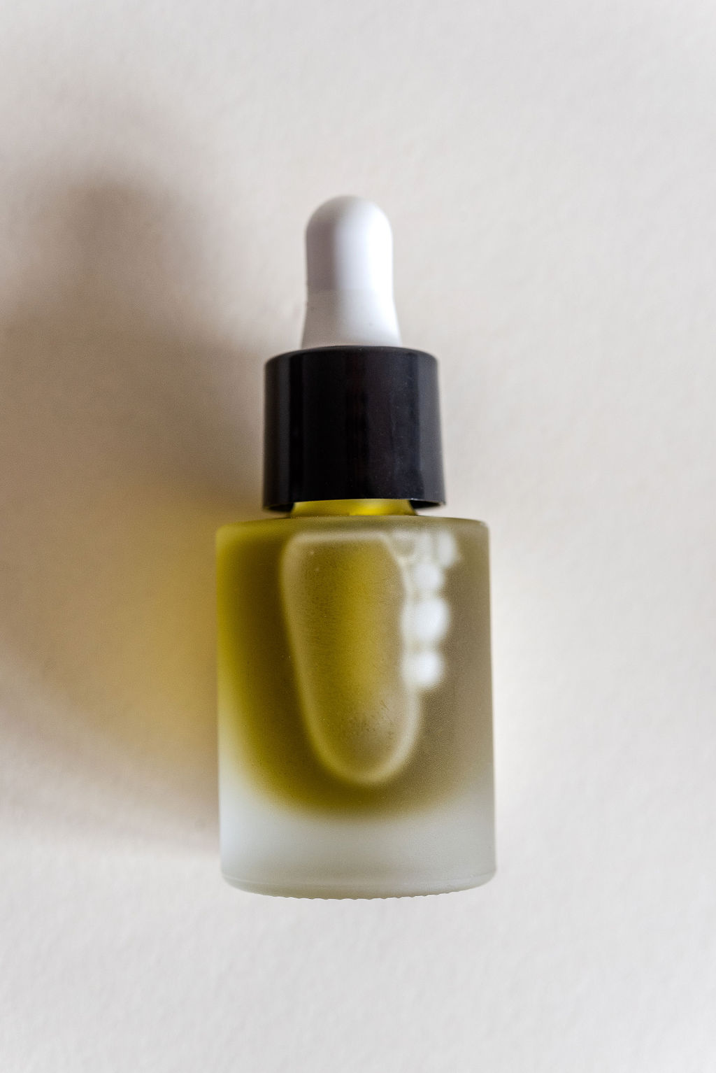 Shooting photo de produit haut de gamme en studio et lumière naturelle à Paris