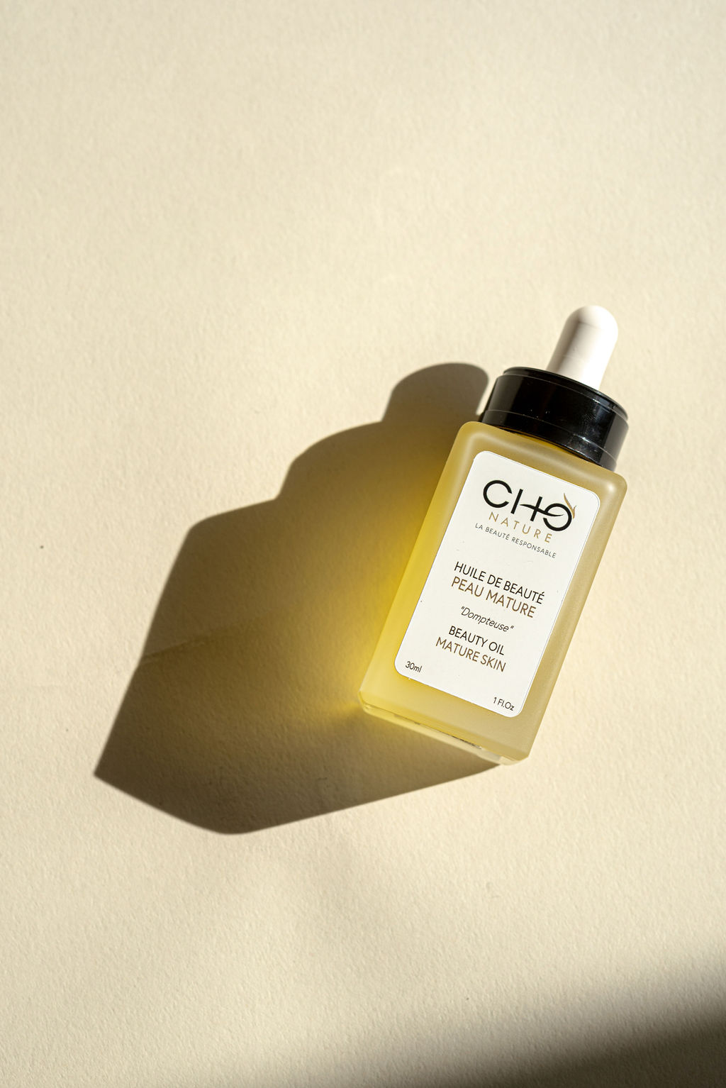 Ambiance élégante lors d'un shooting produit pour la marque Cho Nature à Paris